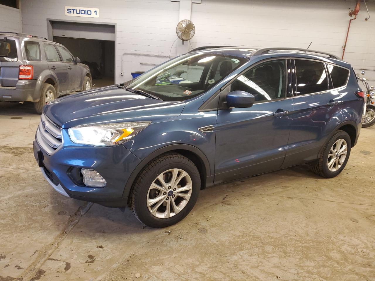Изображение 1 2018 FORD ESCAPE SEL 2018 с VIN 1FMCU9HD6JUA47567