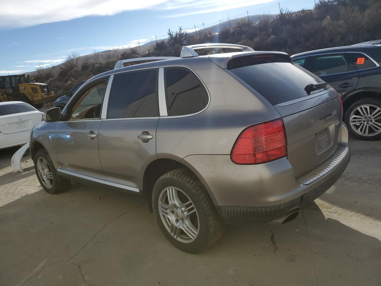 Image 2 of 2004 PORSCHE CAYENNE  2004 with VIN WP1AA29P84LA22571