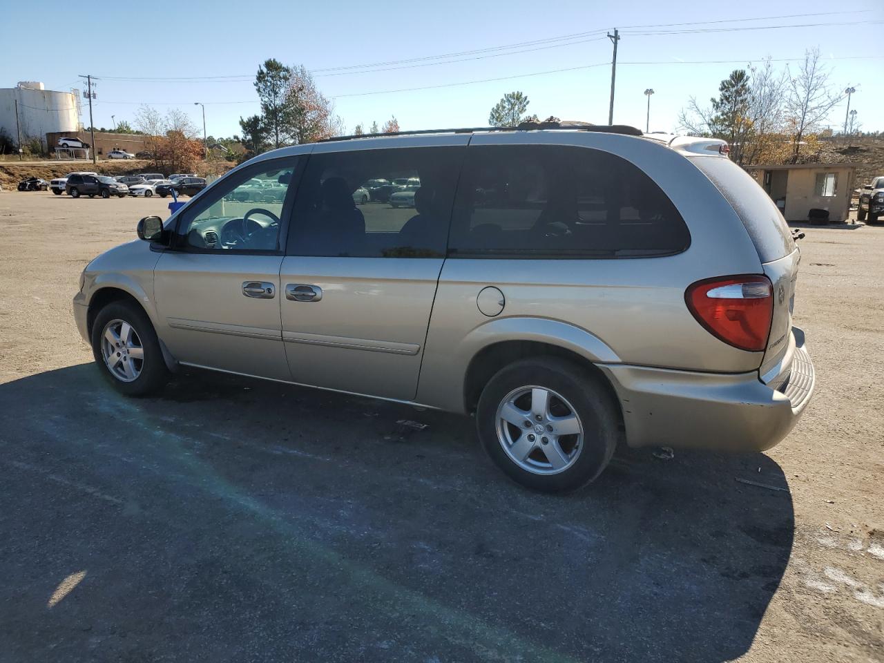 Image 2 of 2005 DODGE GRAND CARAVAN SXT 2005 with VIN 2D8GP44L75R537498