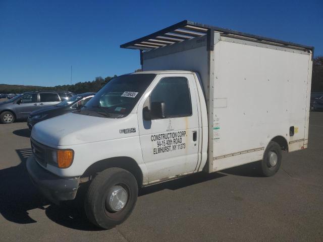Image 1 of 2005 FORD ECONOLINE E350 SUPER DUTY CUTAWAY VAN 2005 with VIN 1FDNE35L25HA97394