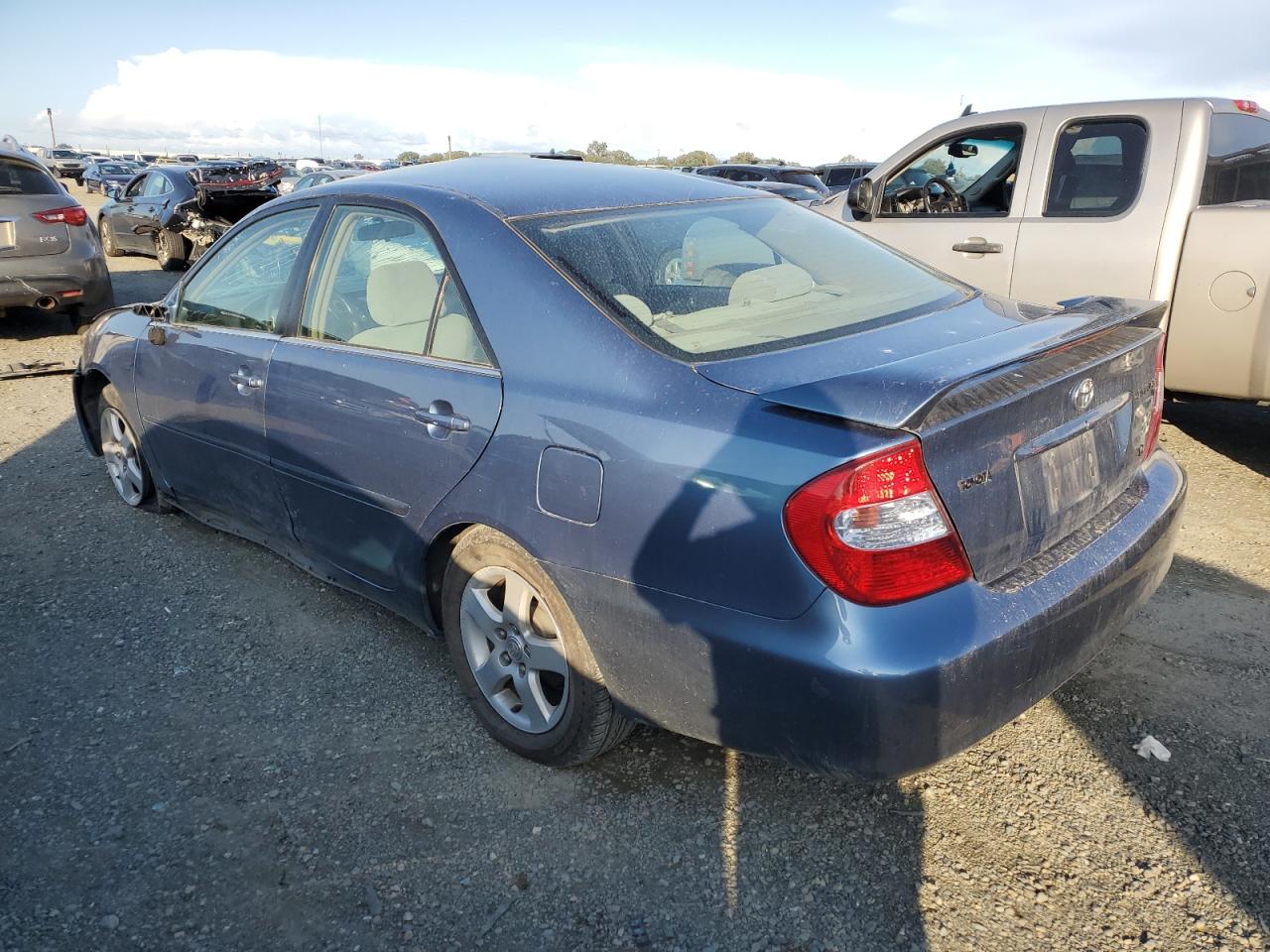 Obraz 2 z 2003 TOYOTA CAMRY LE 2003 z VIN 4T1BF32K63U543157