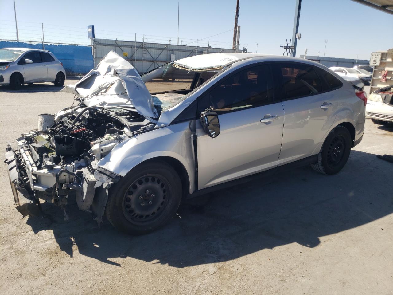 Image 1 of 2012 FORD FOCUS SE 2012 with VIN 1FAHP3F26CL320960