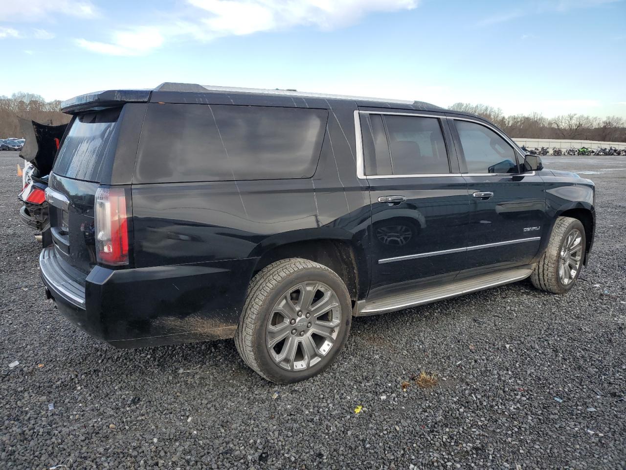 Image 3 of 2015 GMC YUKON XL DENALI 2015 with VIN 1GKS2JKJ4FR127258