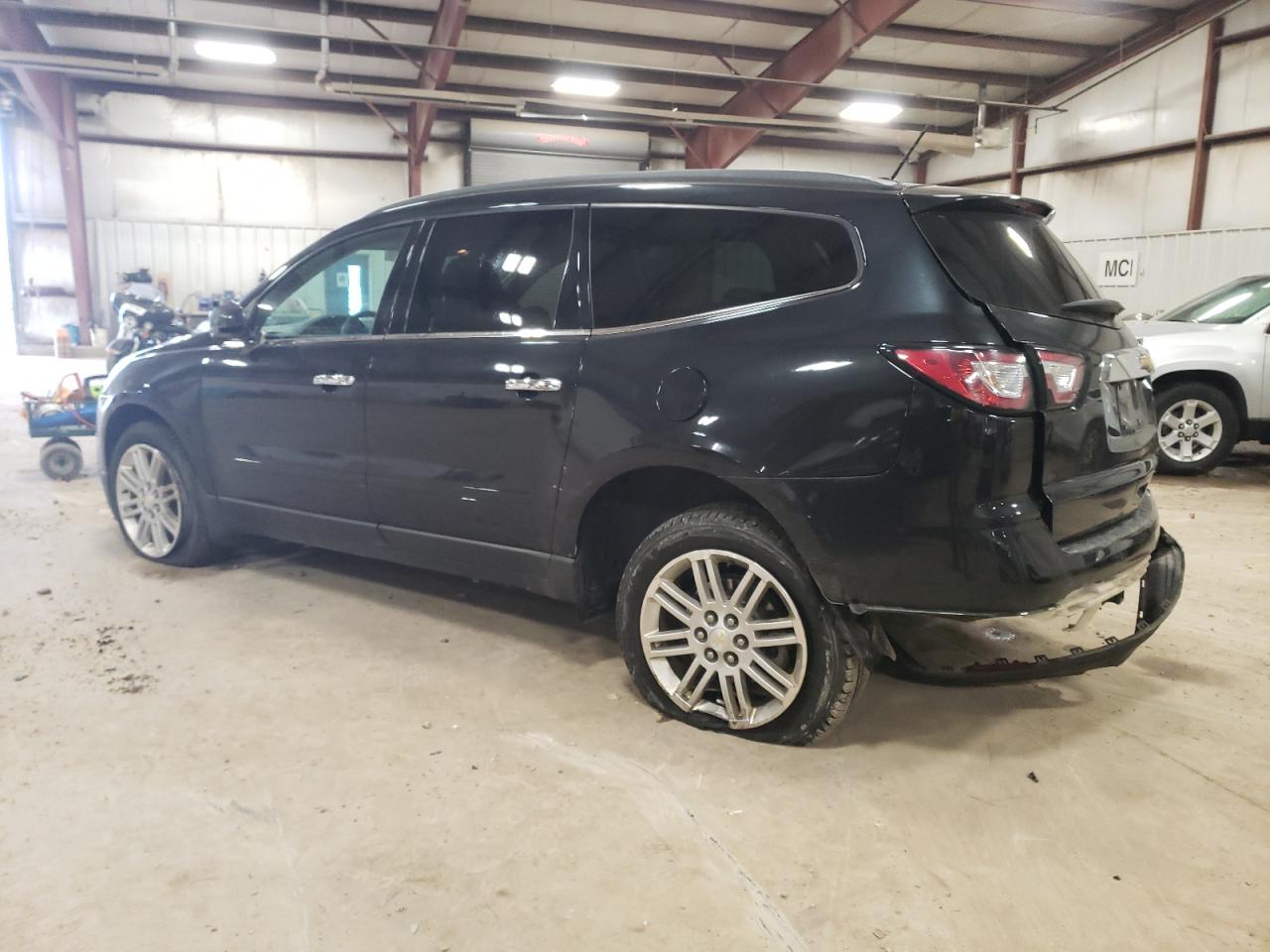 Изображение 2 2015 CHEVROLET TRAVERSE LT 2015 с VIN 1GNKRGKD3FJ155336