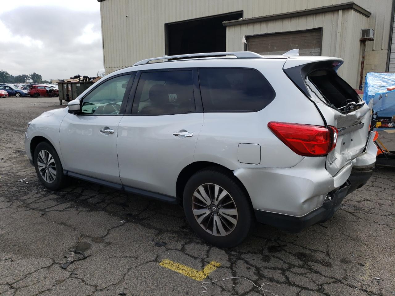 Obraz 2 z 2019 NISSAN PATHFINDER S 2019 z VIN 5N1DR2MM1KC607151