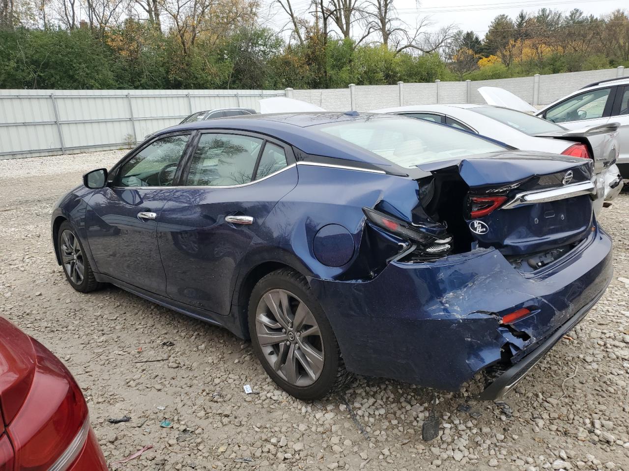 Изображение 2 2019 NISSAN MAXIMA S 2019 с VIN 1N4AA6AV8KC371235