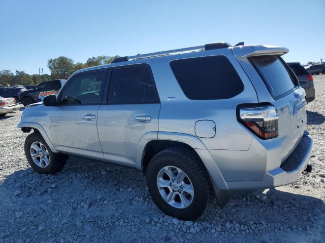 Obraz 2 z 2019 TOYOTA 4RUNNER SR5 2019 z VIN JTEBU5JR4K5656453