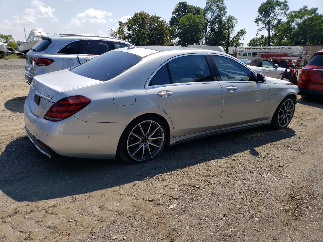 Obraz 3 z 2018 MERCEDES-BENZ S 65 AMG 2018 z VIN WDDUG7KB8JA394370