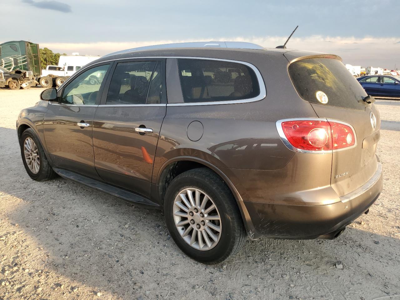 Image 2 of Buick Enclave 2012 with VIN 5GAKRCED9CJ291982