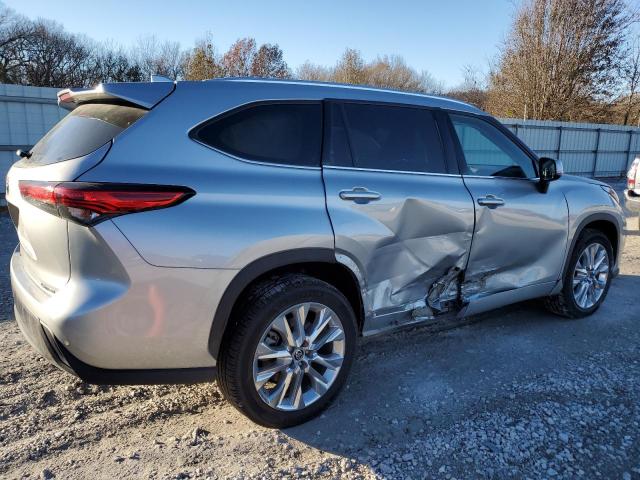 Image 3 of 2020 TOYOTA HIGHLANDER LIMITED 2020 with VIN 5TDYZRAH9LS005698