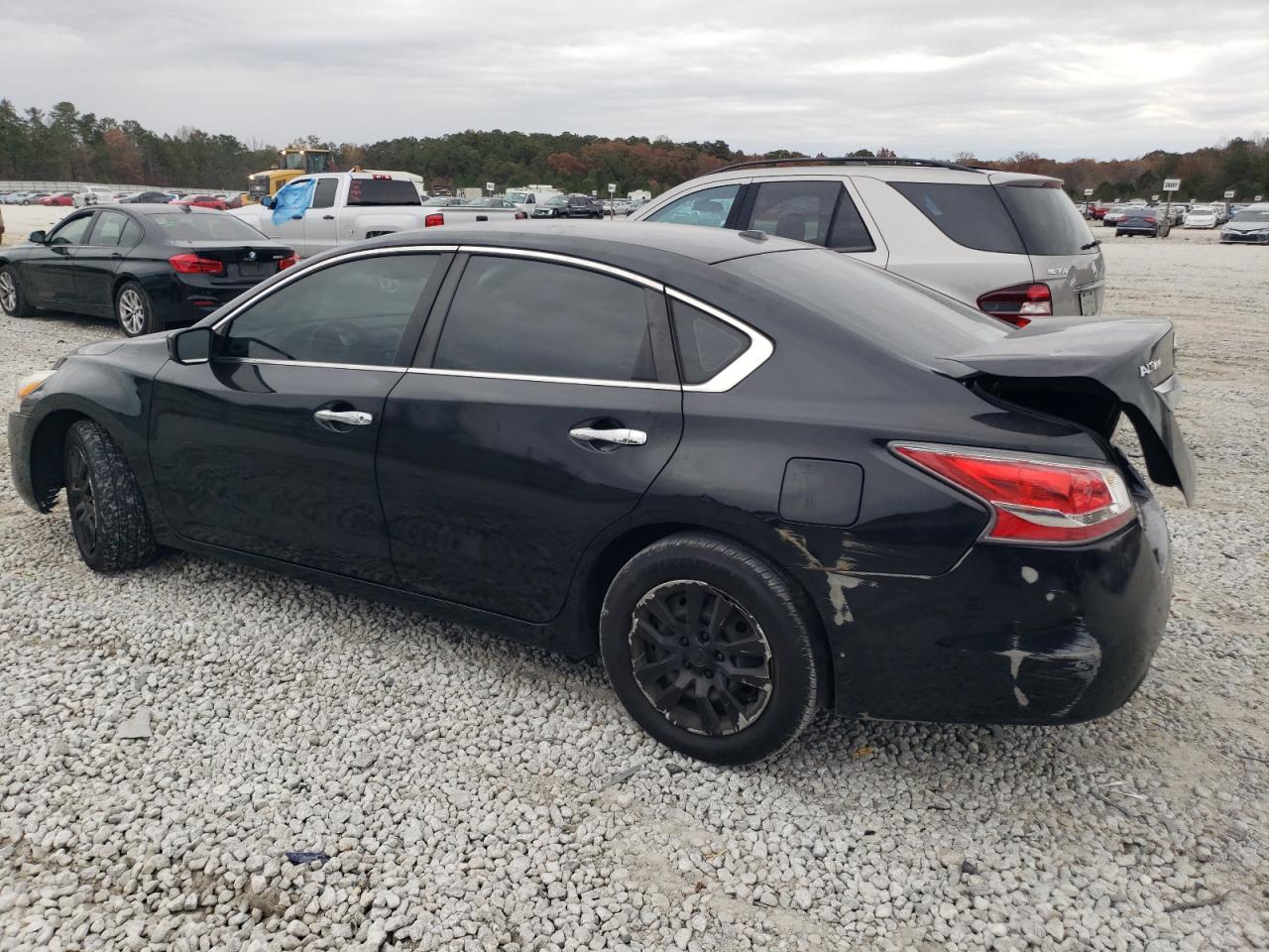 Image 2 of 2015 NISSAN ALTIMA 2.5 2015 with VIN 1N4AL3AP1FN886369