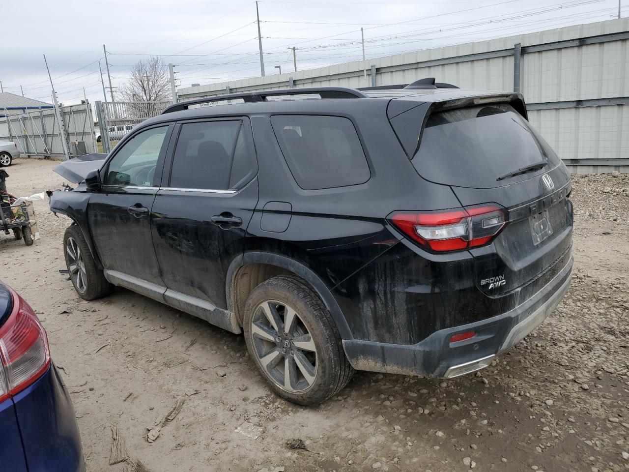 Image 2 of 2023 HONDA PILOT TOURING 2023 with VIN 5FNYG1H73PB030756