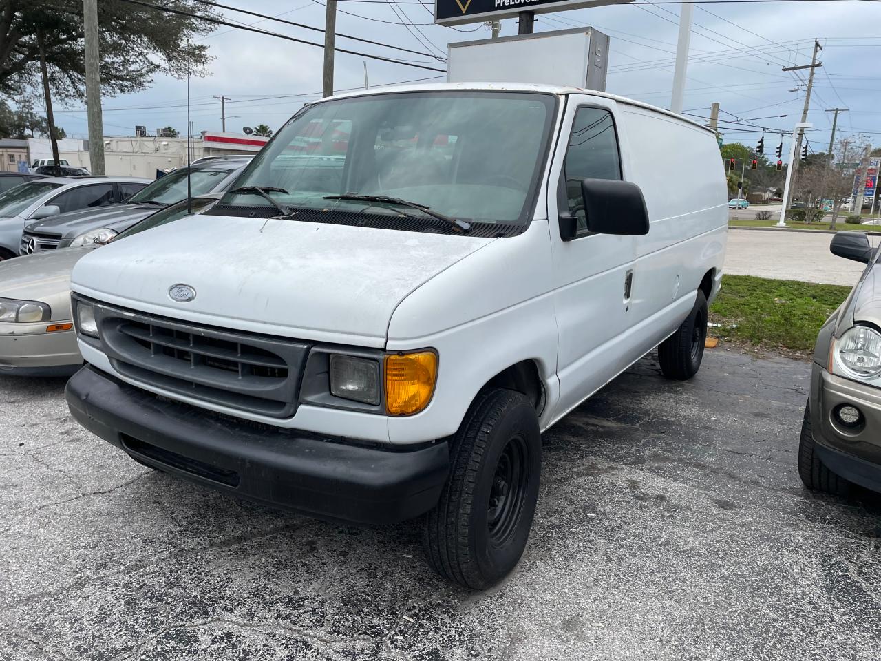 Image 2 of 2000 FORD ECONOLINE E350 SUPER DUTY VAN 2000 with VIN 1FTSE34L3YHB81866