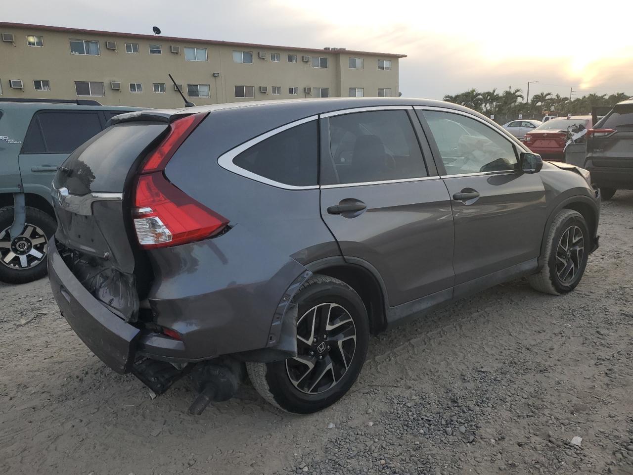 Изображение 3 2016 HONDA CR-V SE 2016 с VIN 2HKRM3H4XGH521373