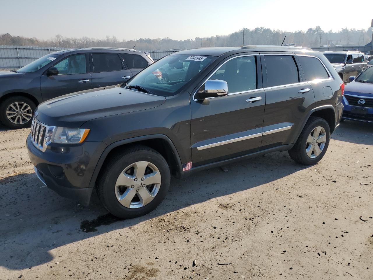 Image 1 of 2011 JEEP GRAND CHEROKEE LIMITED 2011 with VIN 1J4RR5GG7BC641008