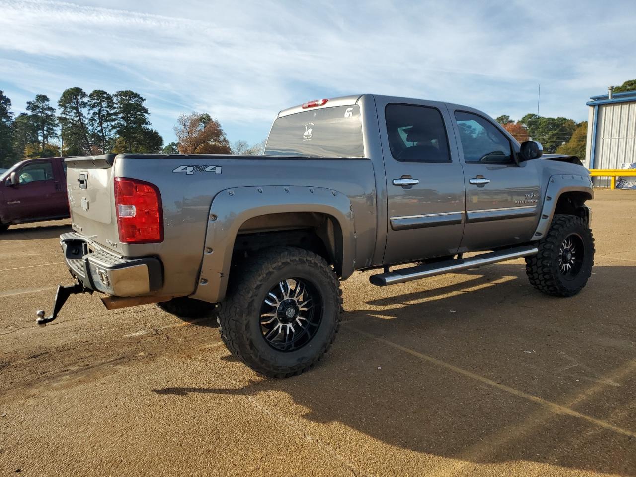 Image 3 of 2013 CHEVROLET SILVERADO K1500 LT 2013 with VIN 3GCPKSE74DG138085