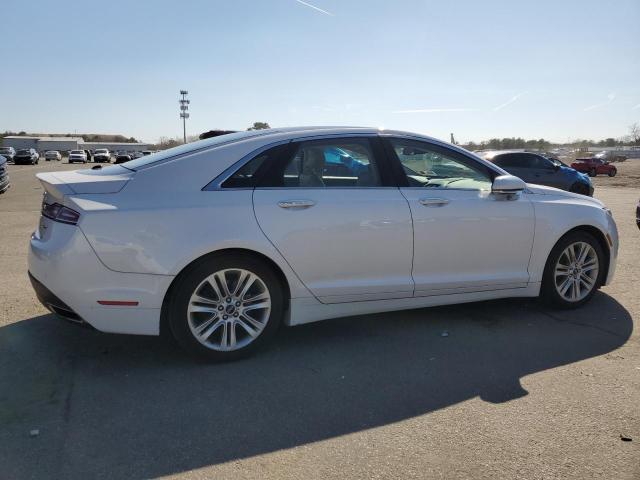 Obraz 3 z 2016 LINCOLN MKZ  2016 z VIN 3LN6L2J93GR622995