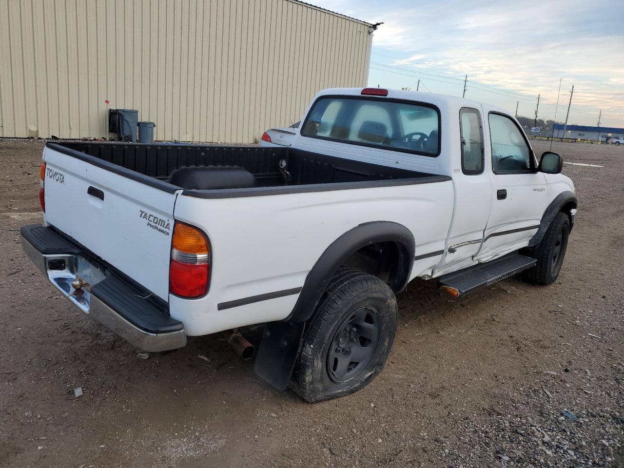 Image 3 of 2001 TOYOTA TACOMA XTRACAB PRERUNNER 2001 with VIN 5TESM92NX1Z730915