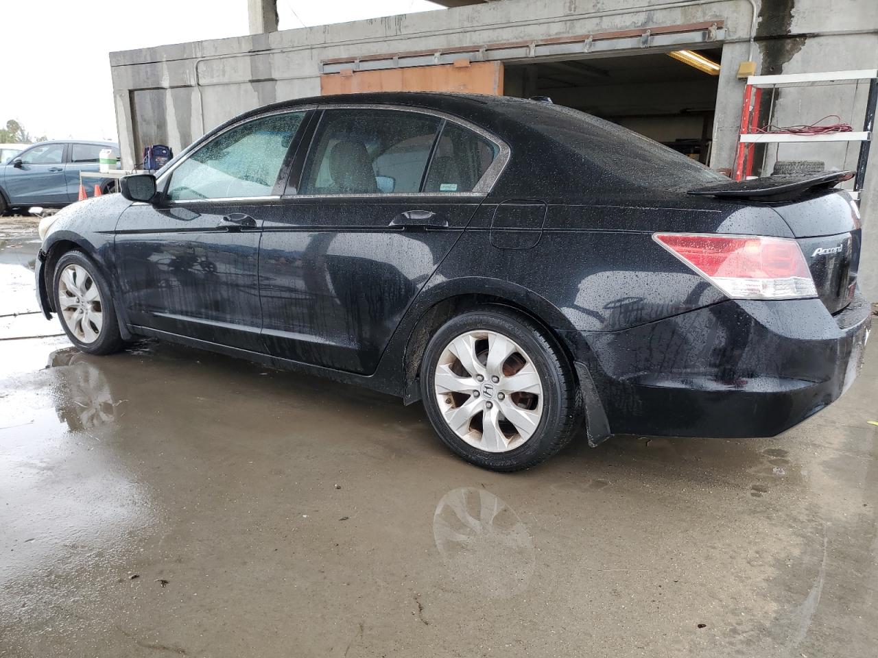 Image 2 of 2008 HONDA ACCORD EXL 2008 with VIN 1HGCP26858A165180