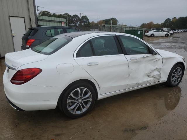 Obraz 3 z 2015 MERCEDES-BENZ C 300 4MATIC 2015 z VIN 55SWF4KB4FU017147