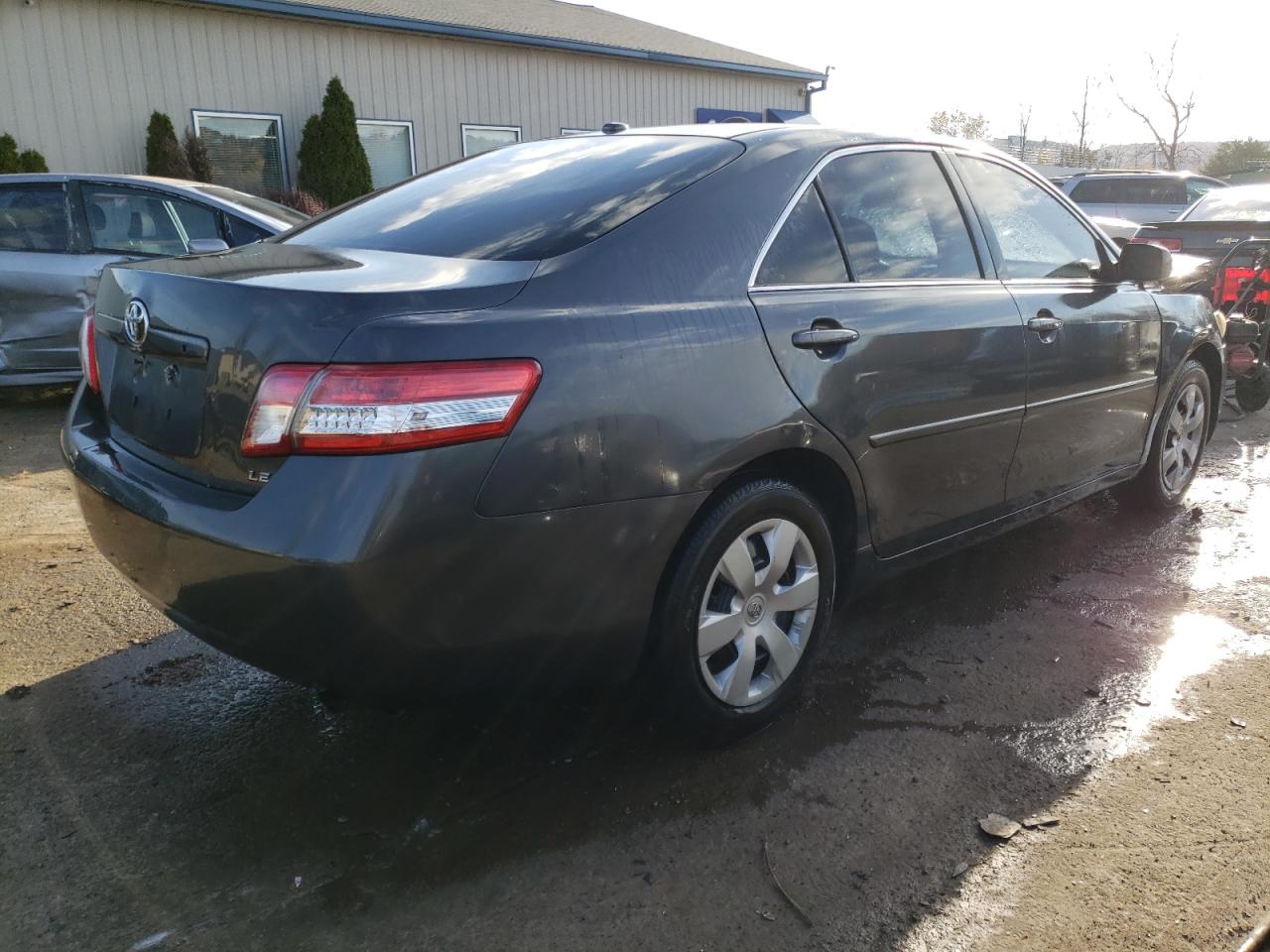 Изображение 3 2010 TOYOTA CAMRY BASE 2010 с VIN 4T1BF3EK0AU093420