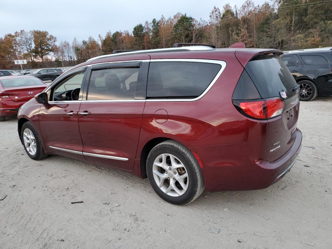 Obraz 2 z 2017 CHRYSLER PACIFICA TOURING L PLUS 2017 z VIN 2C4RC1EG6HR833233