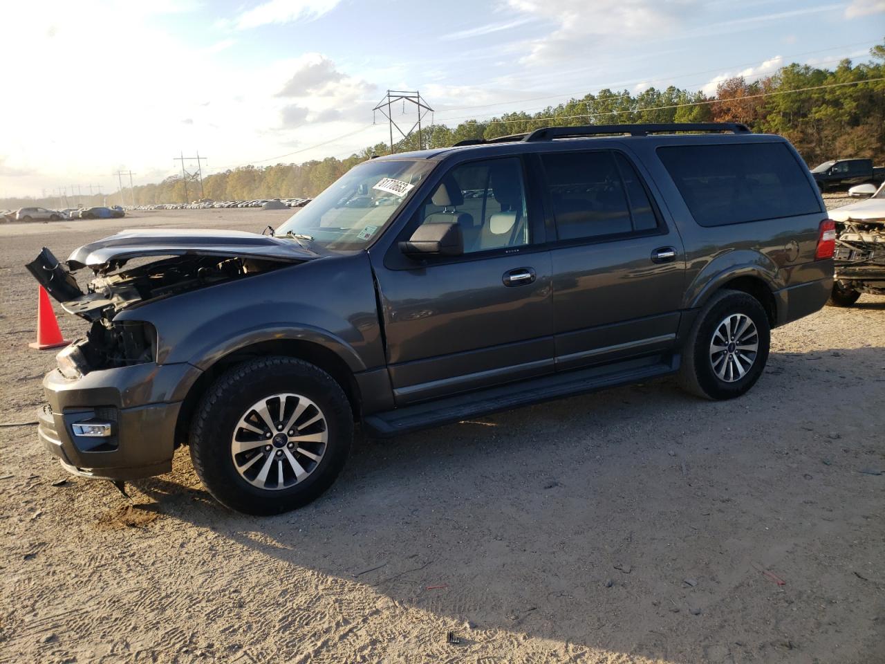 Изображение 1 2017 FORD EXPEDITION EL XLT 2017 с VIN 1FMJK1HT1HEA69079