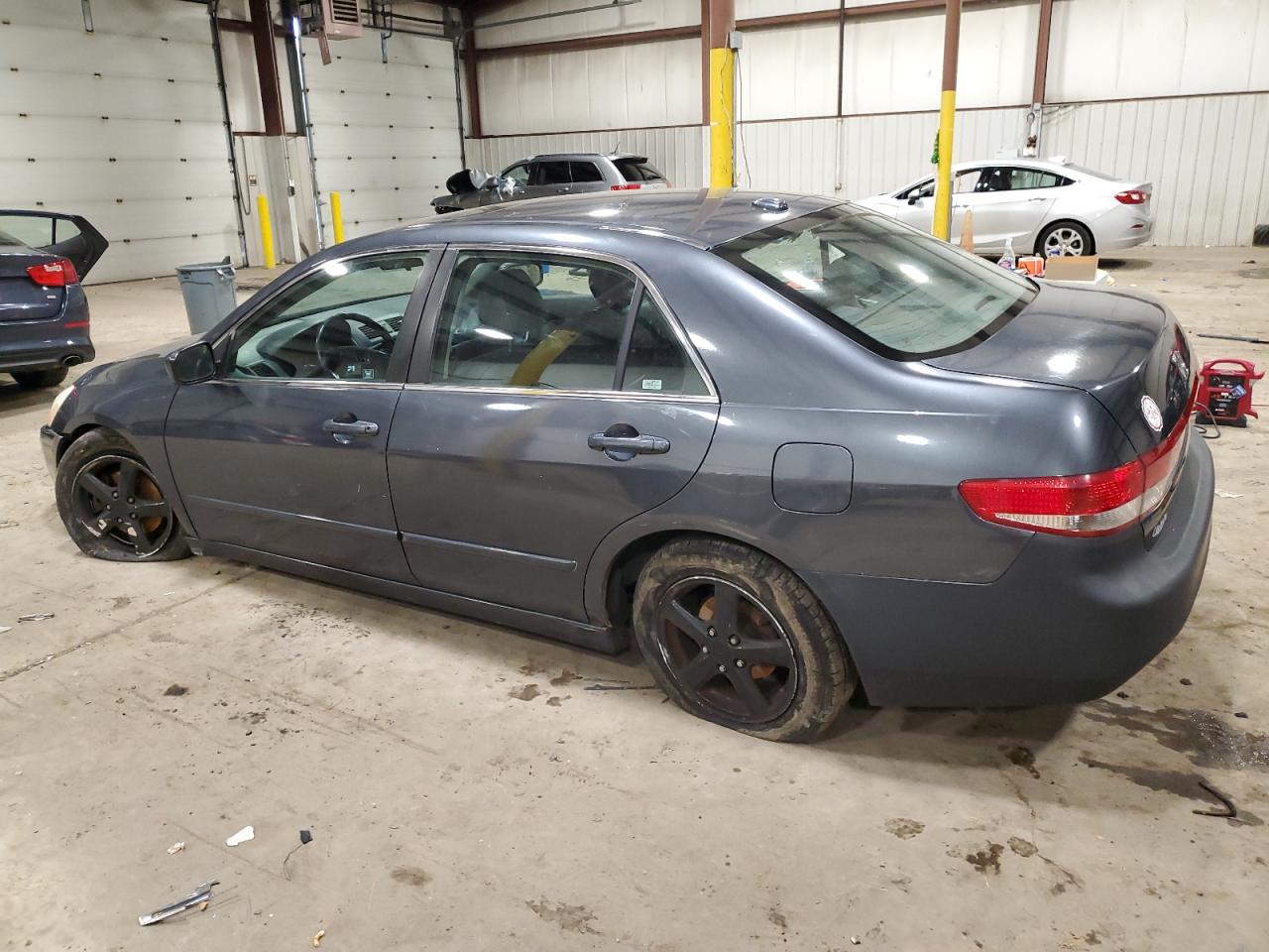 Obraz 2 z 2004 HONDA ACCORD EX 2004 z VIN 1HGCM56804A006037