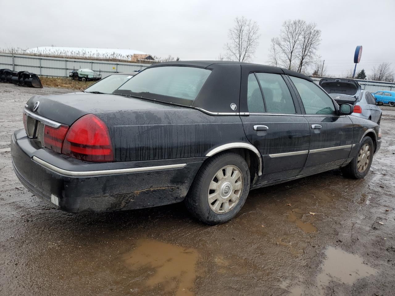 Image 3 of 2004 MERCURY GRAND MARQUIS LS 2004 with VIN 2MEFM75W44X681287
