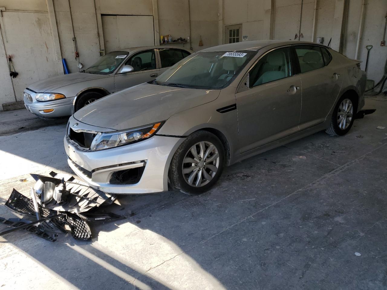 Image 1 of 2015 KIA OPTIMA LX 2015 with VIN 5XXGM4A79FG477202