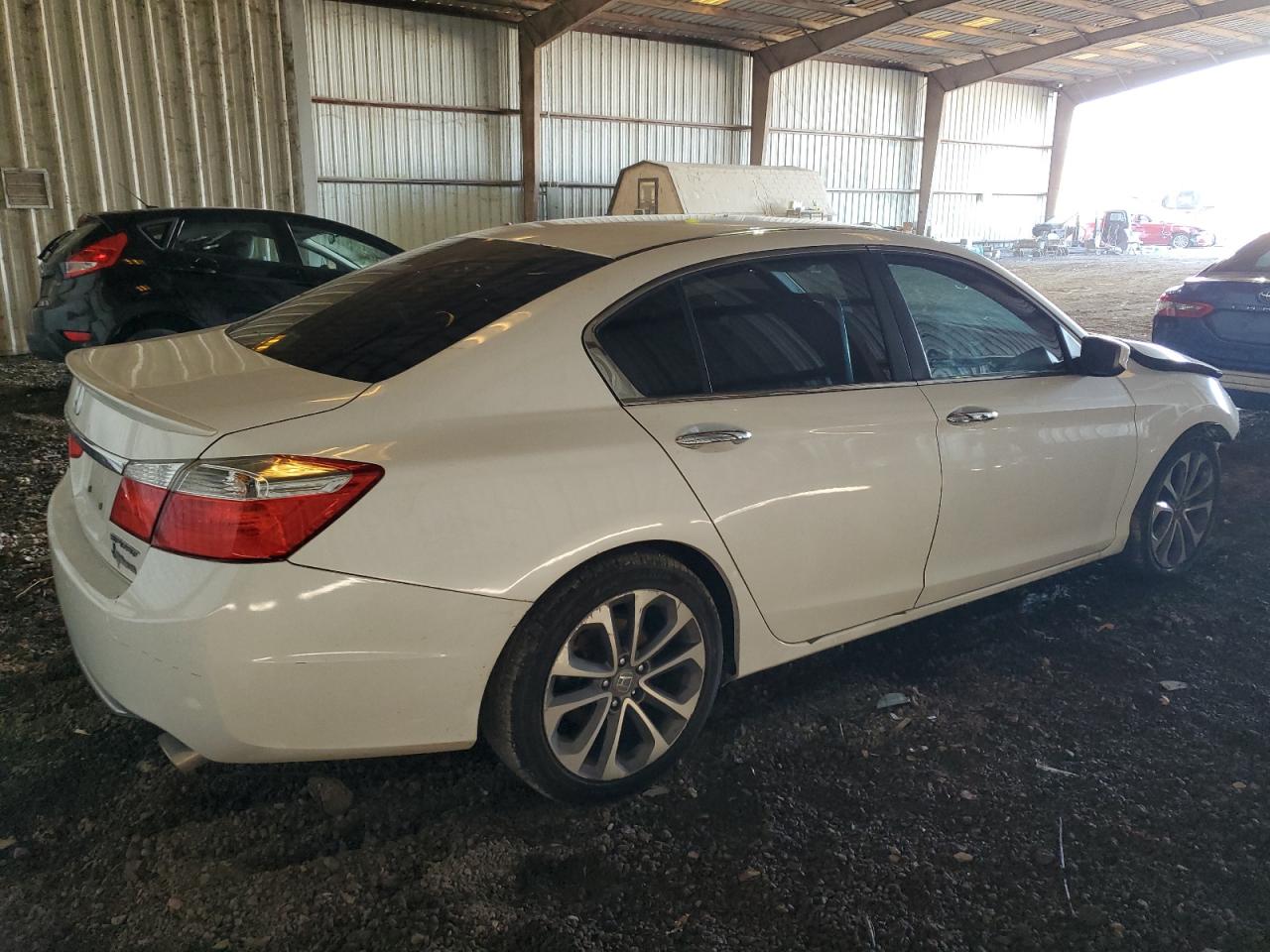 Image 3 of 2014 HONDA ACCORD SPORT 2014 with VIN 1HGCR2F5XEA133675