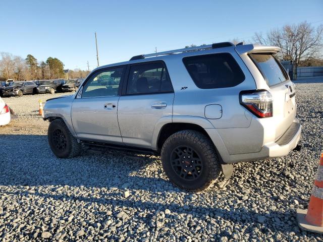 Image 2 of 2022 TOYOTA 4RUNNER SR5 2022 with VIN JTEEU5JRXN5276857