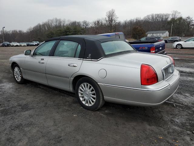 Image 2 of 2004 LINCOLN TOWN CAR ULTIMATE 2004 with VIN 1LNHM83W24Y619448