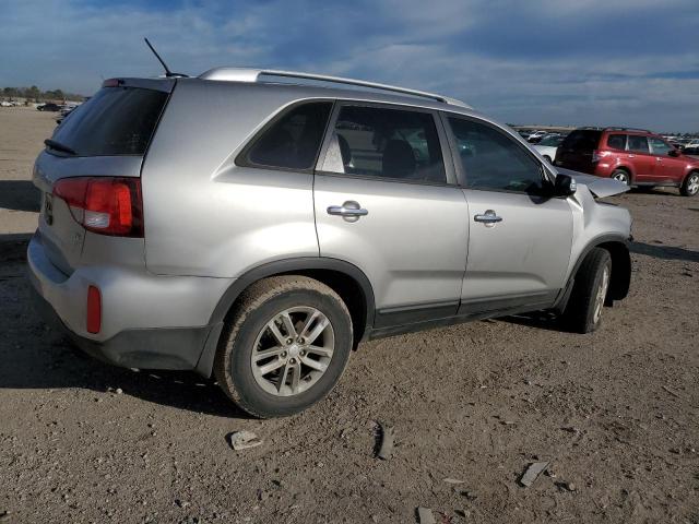 Obraz 3 z 2015 KIA SORENTO LX 2015 z VIN 5XYKT4A74FG638631