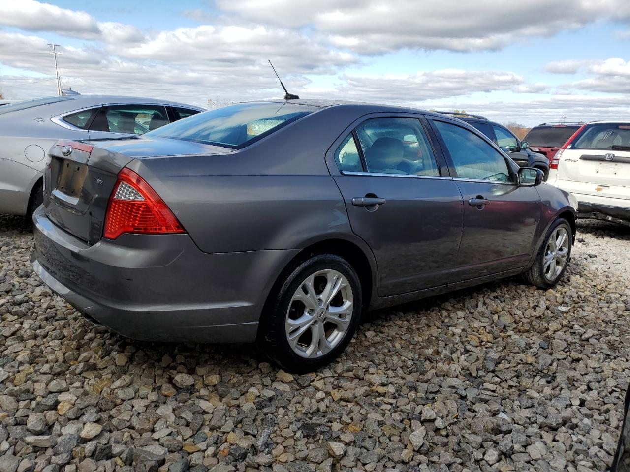 Obraz 3 z 2012 FORD FUSION SE 2012 z VIN 3FAHP0HA3CR212798