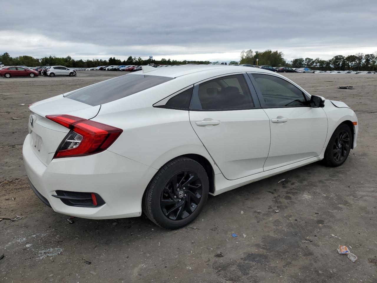 Image 3 of 2017 HONDA CIVIC EX 2017 with VIN 2HGFC2F7XHH571876