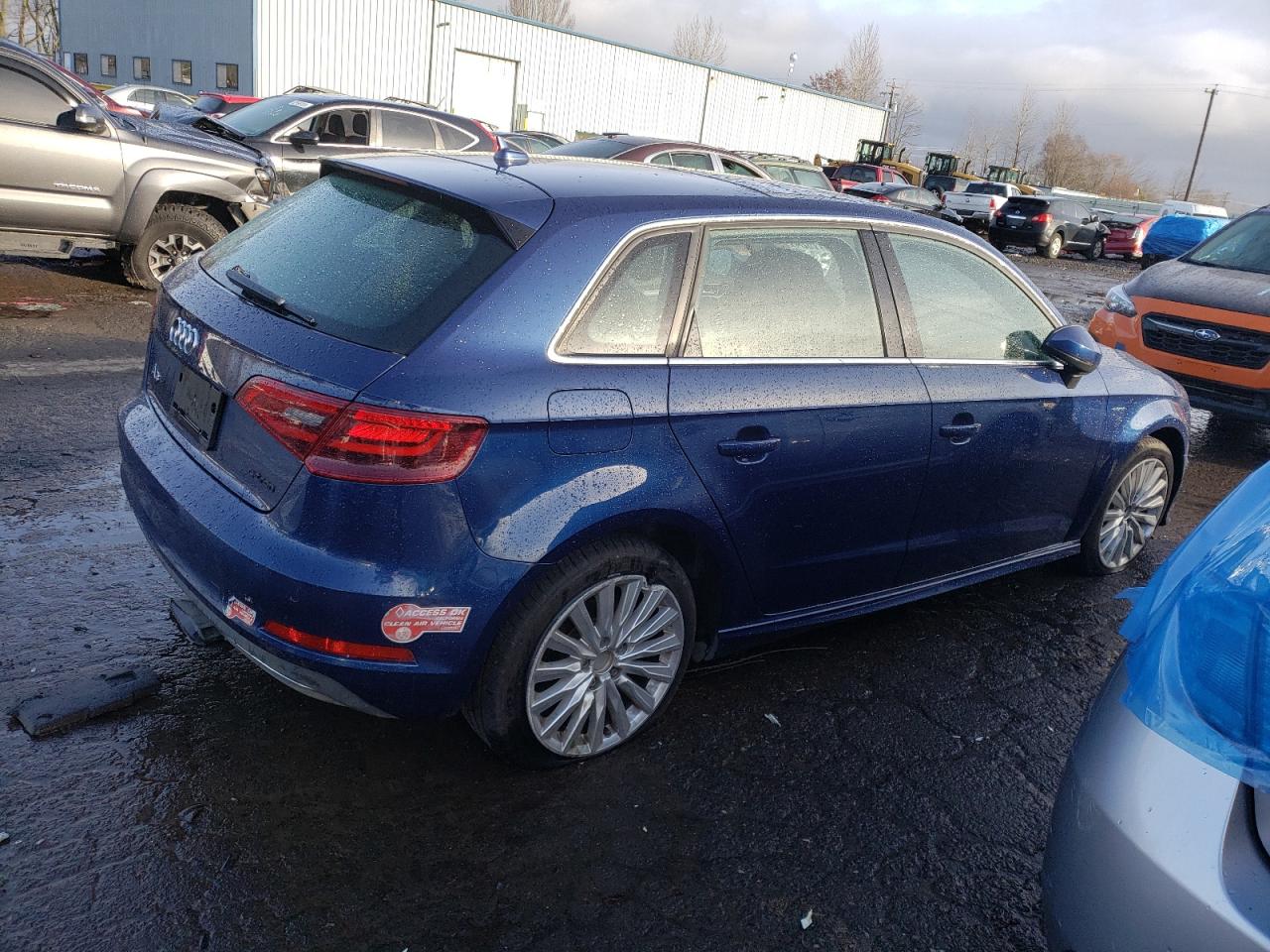 Image 3 of 2016 AUDI A3 E-TRON PREMIUM PLUS 2016 with VIN WAUTPBFF7GA082102