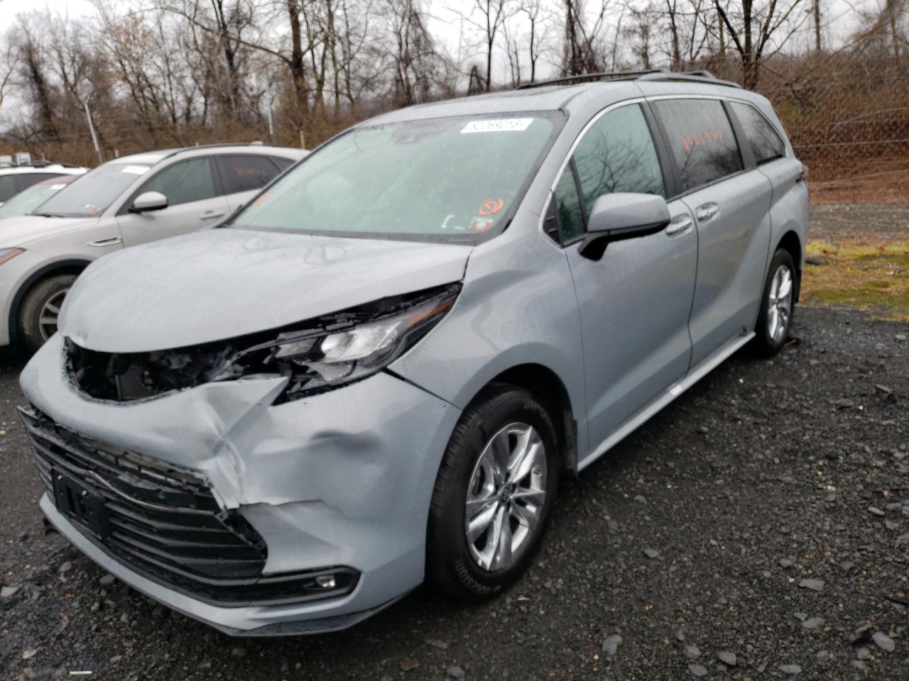 Image 1 of 2023 TOYOTA SIENNA XSE 2023 with VIN 5TDCSKFC8PS085651