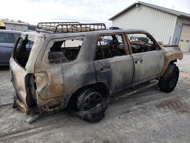 Image 3 of 2022 TOYOTA 4RUNNER TRAIL 2022 with VIN JTETU5JR9N6029010