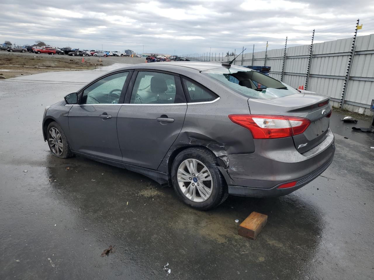 Image 2 of 2012 FORD FOCUS SEL 2012 with VIN 1FAHP3H20CL367866