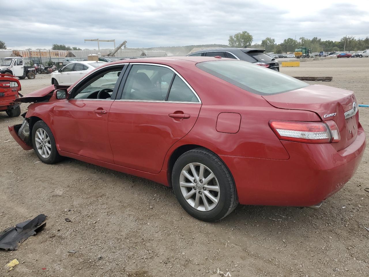 Изображение 2 2011 TOYOTA CAMRY SE 2011 с VIN 4T1BK3EK9BU612834
