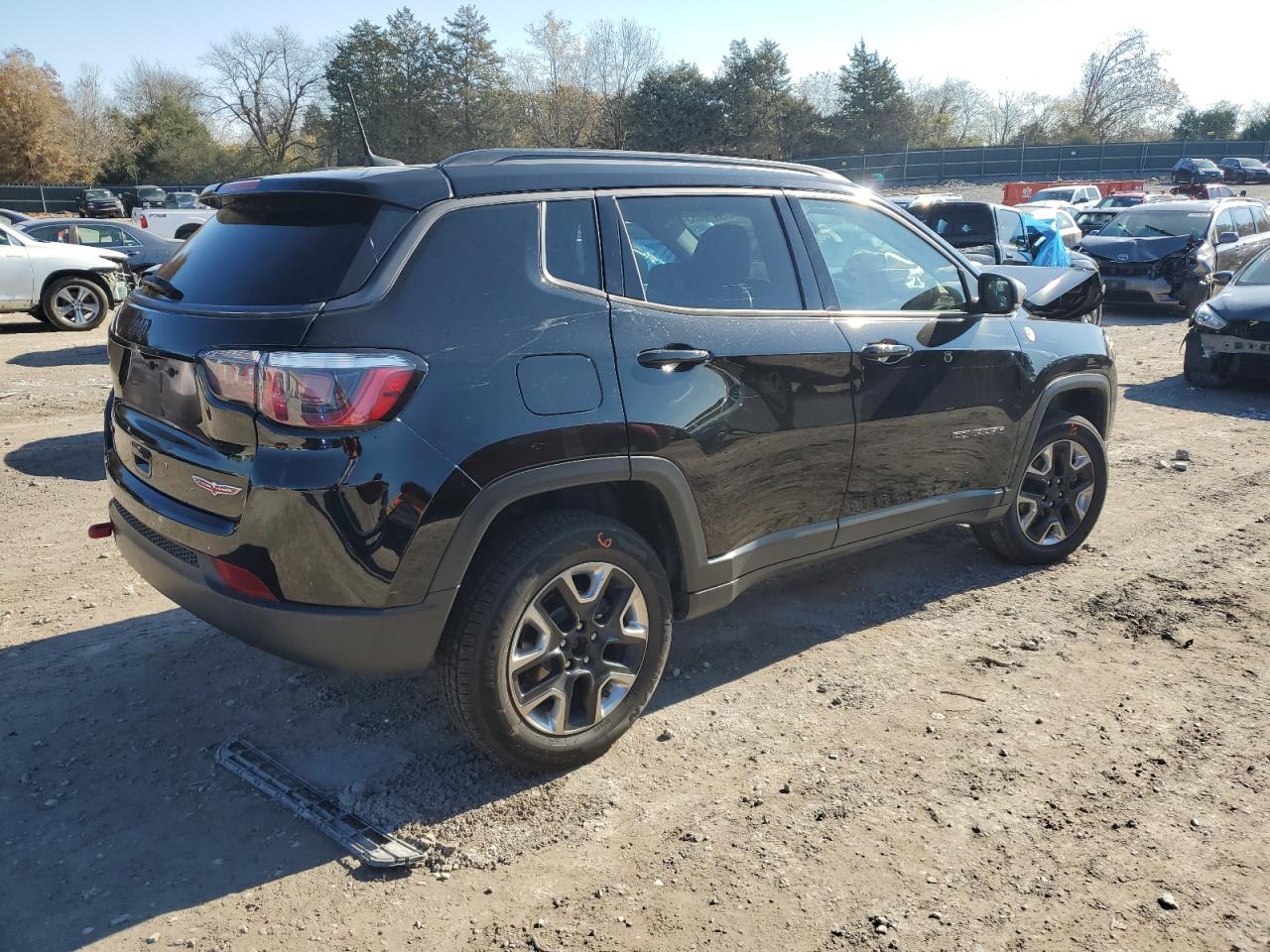 Image 3 of 2018 JEEP COMPASS TRAILHAWK 2018 with VIN 3C4NJDDB6JT442081