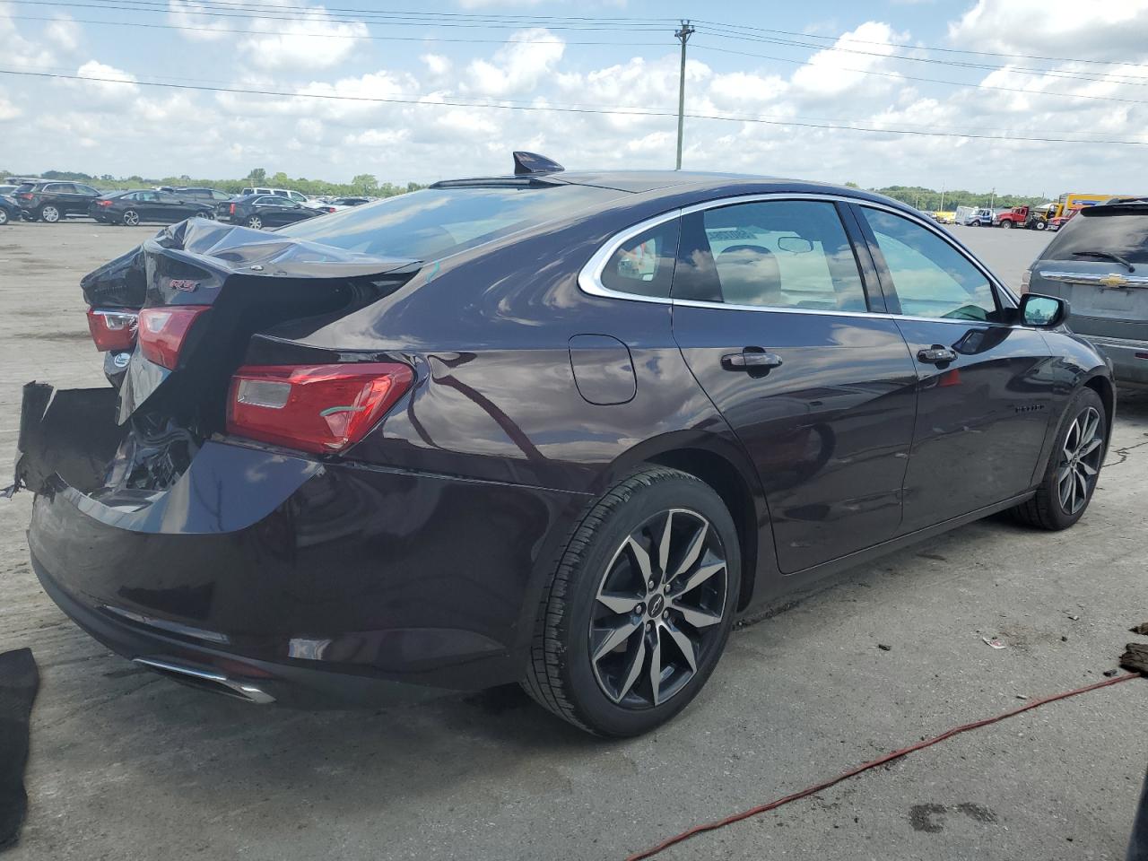 Изображение 3 2020 CHEVROLET MALIBU RS 2020 с VIN 1G1ZG5ST1LF026303