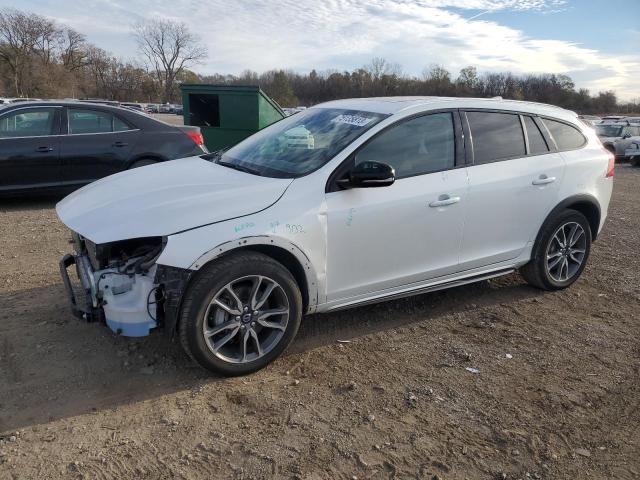 2015 VOLVO V60 CROSS COUNTRY PLATINUM 2015 image