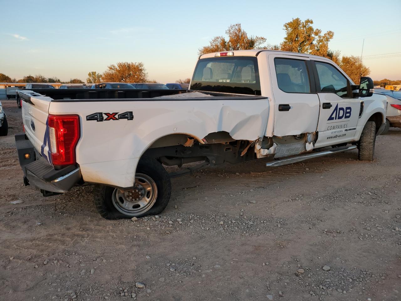 Изображение 3 2019 FORD F350 SUPER DUTY 2019 с VIN 1FT8W3BT1KEF77362