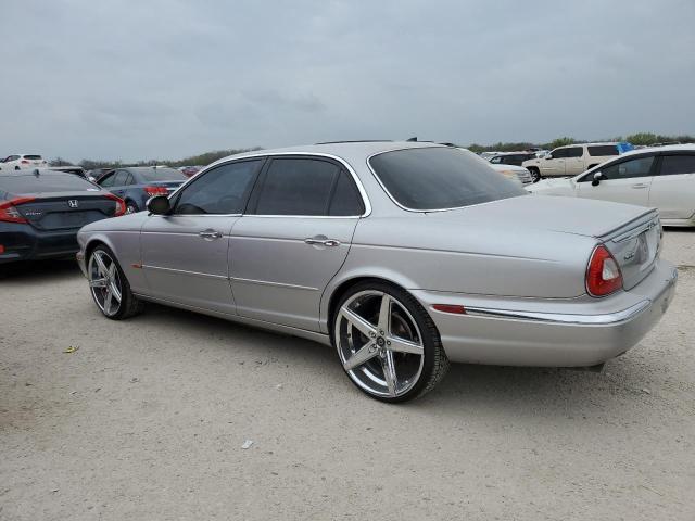 Obraz 2 z 2004 JAGUAR XJ8  2004 z VIN SAJWA71C04SG25232