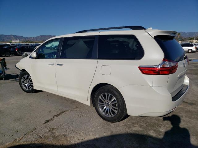 Obraz 2 z 2018 TOYOTA SIENNA XLE 2018 z VIN 5TDYZ3DC6JS947718