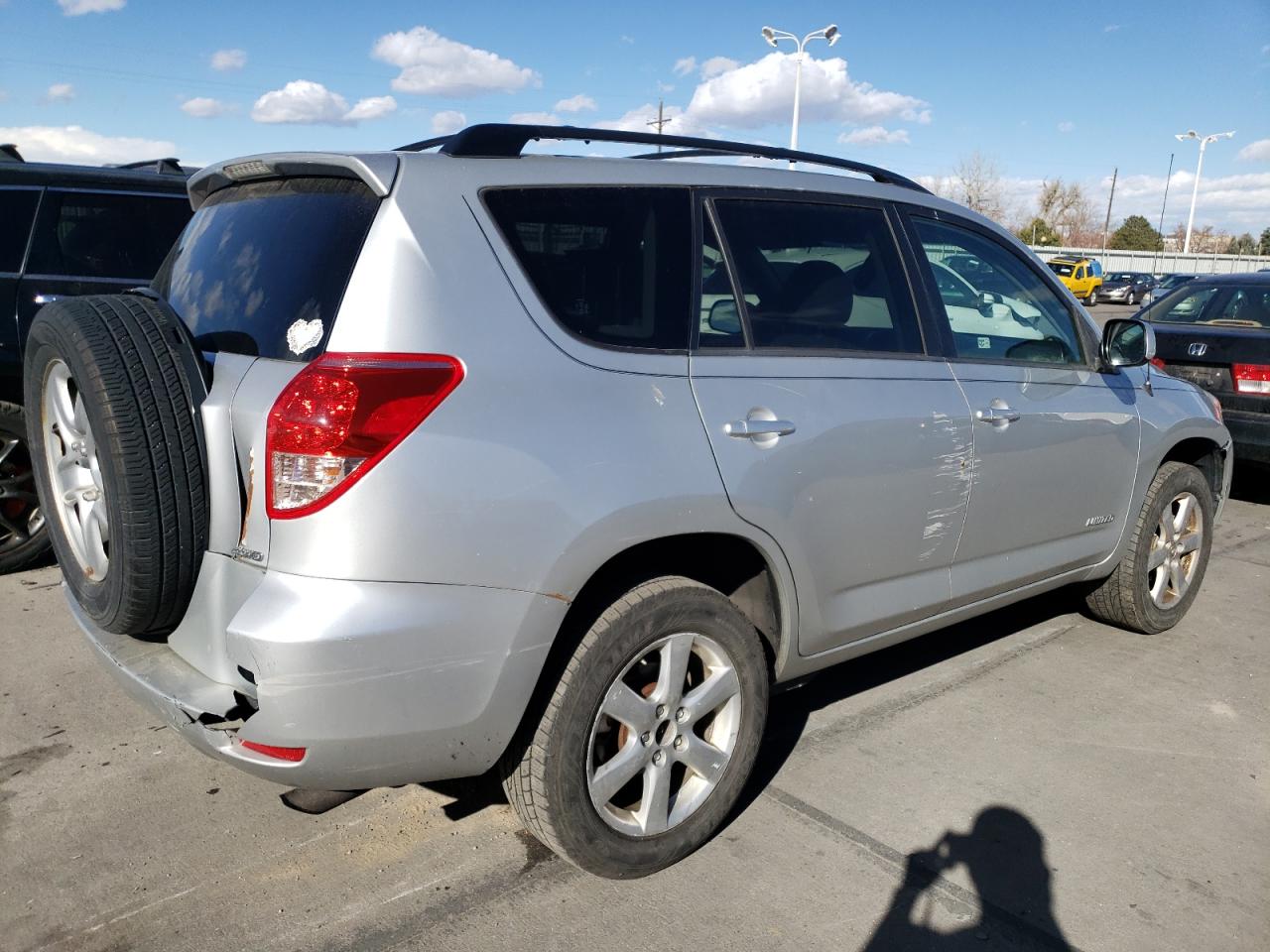 Image 3 of 2008 TOYOTA RAV4 LIMITED 2008 with VIN JTMBD31V785188166