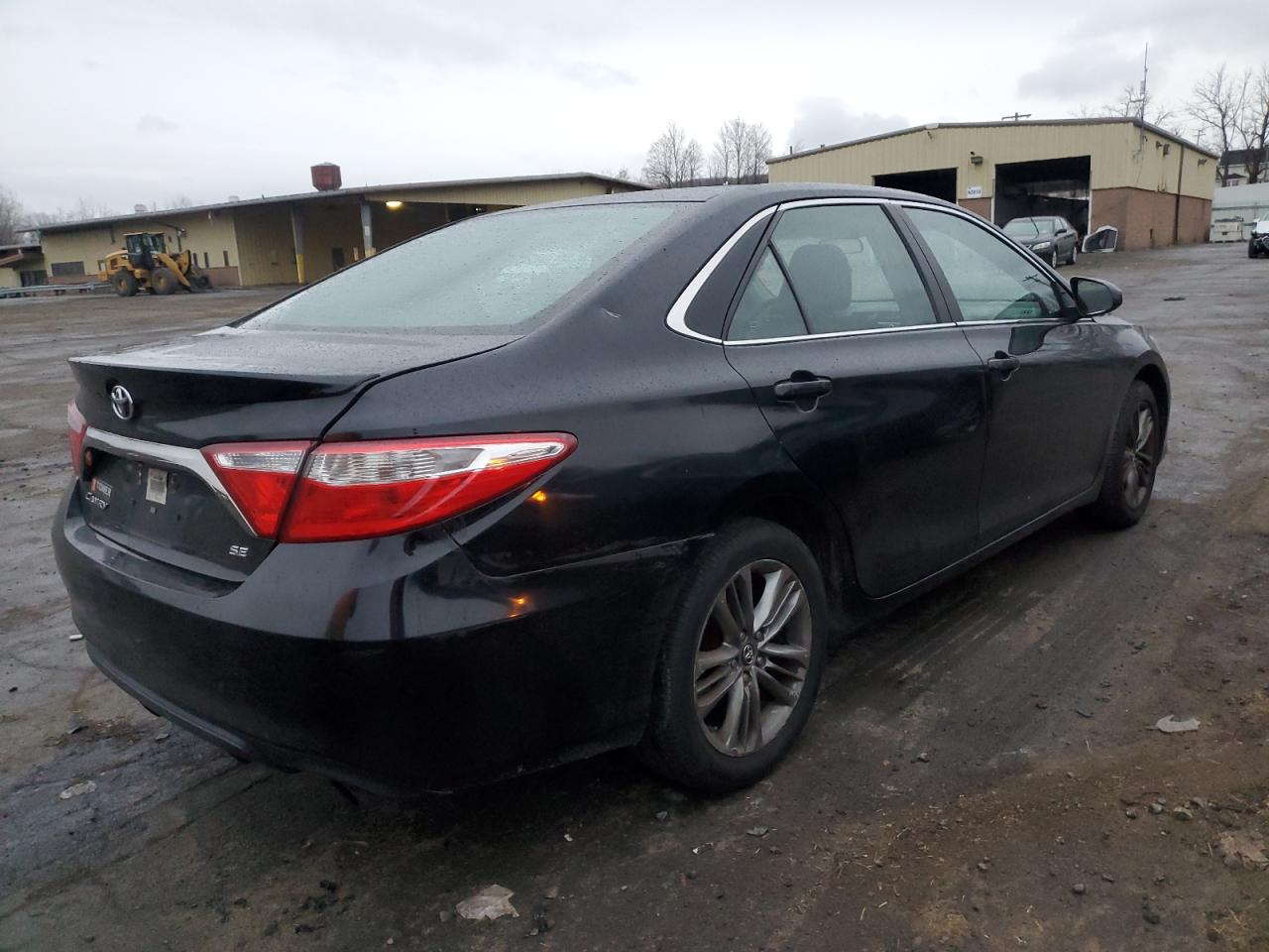 Image 3 of 2016 TOYOTA CAMRY LE 2016 with VIN 4T1BF1FK1GU615449