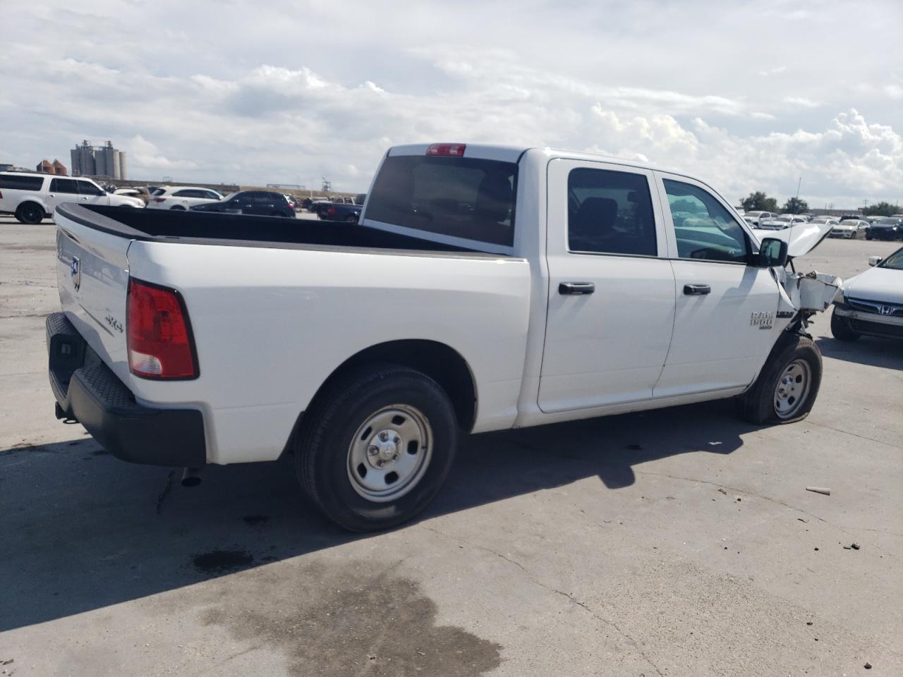 Obraz 3 z 2019 RAM 1500 CLASSIC TRADESMAN 2019 z VIN 1C6RR7KT4KS632723